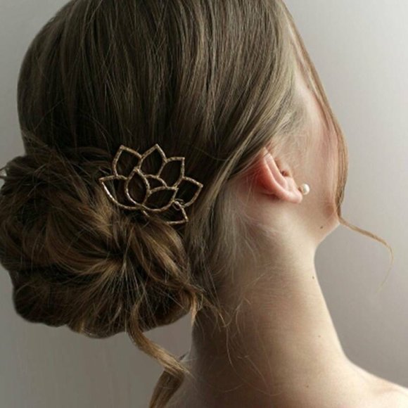 NWOT Gold Lotus Hair Pin - Picture 10 of 12